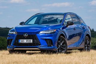 Hybrid pro odpůrce hybridů: Lexus RX 500h umí potěšit i nadšené řidiče - Garáž.cz